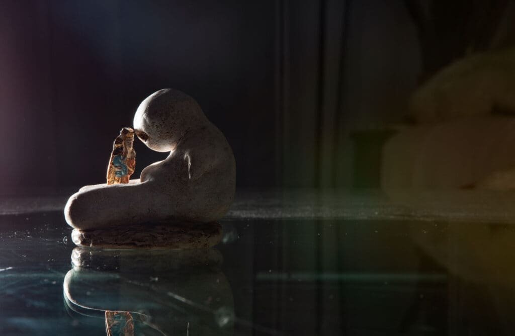 Gloom and The Virgin 03 (0089)